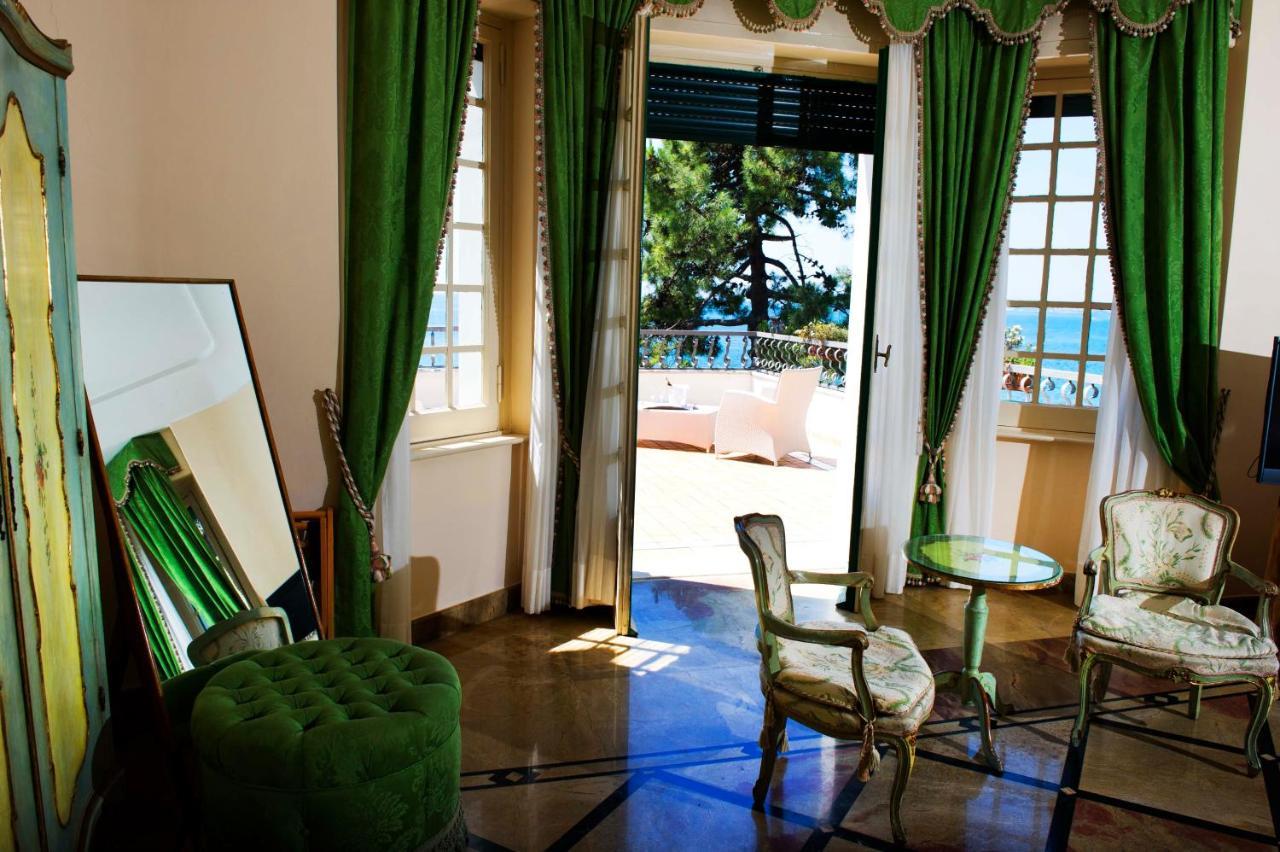 Grande Albergo Miramare Formia Esterno foto