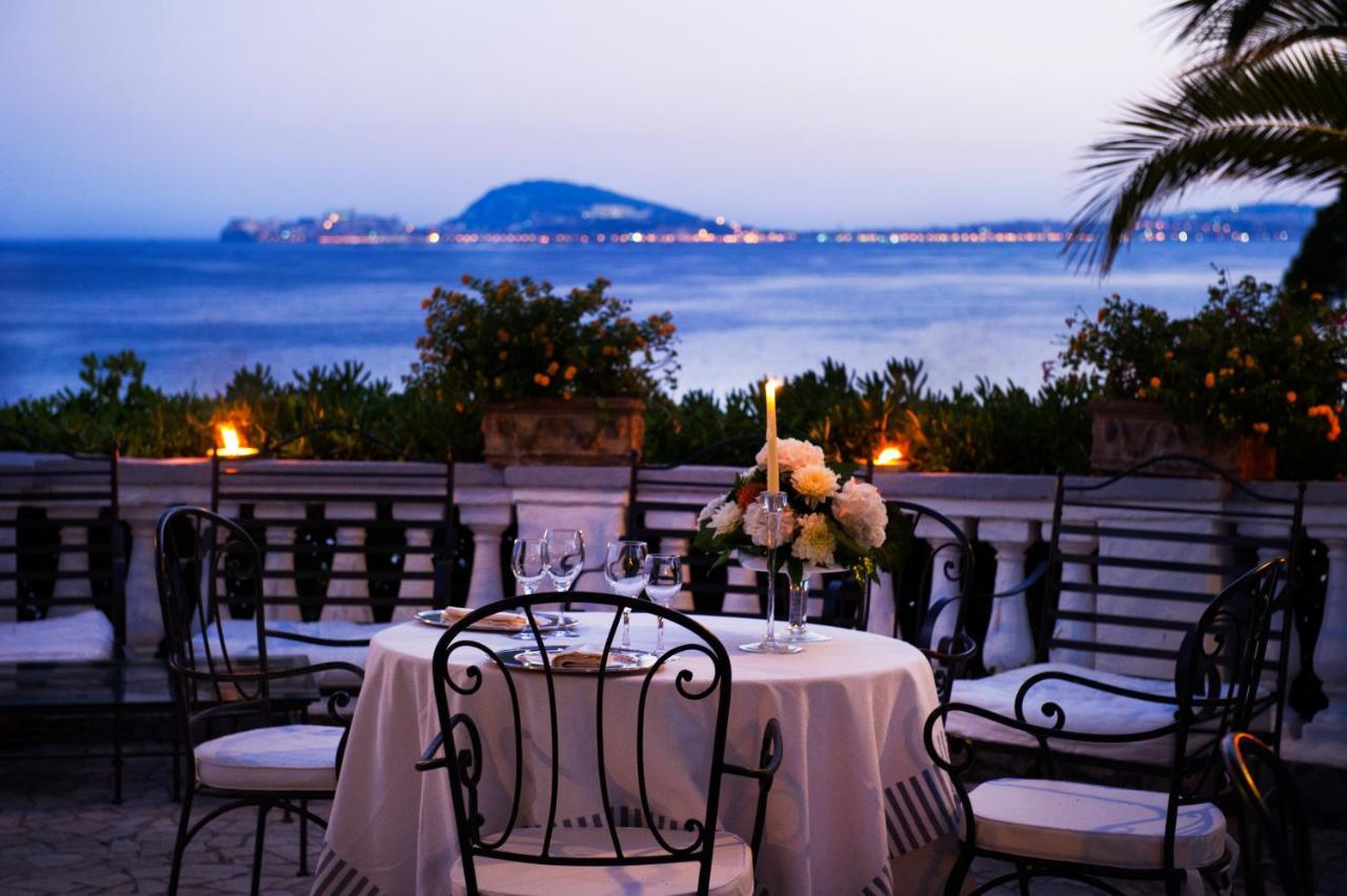Grande Albergo Miramare Formia Esterno foto