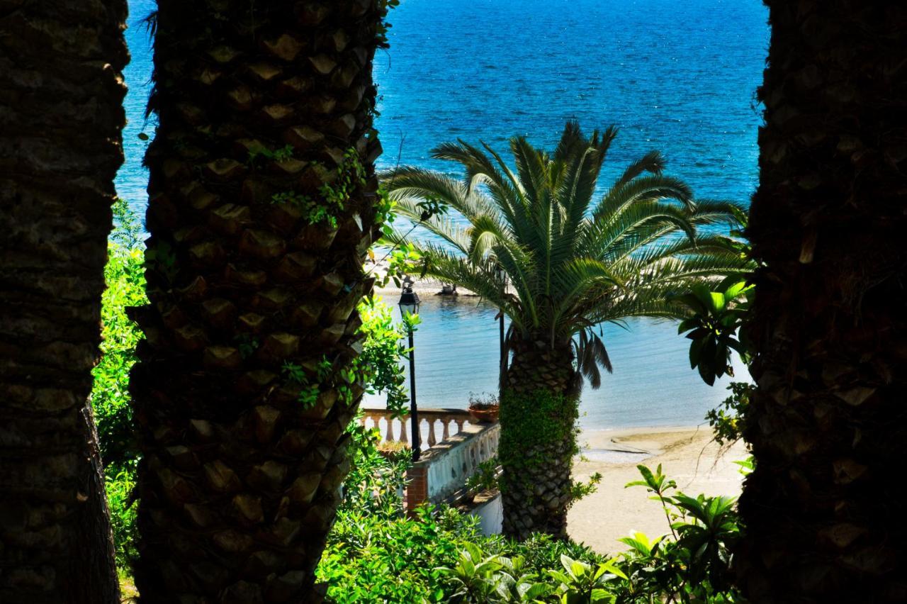 Grande Albergo Miramare Formia Esterno foto